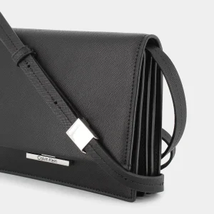 12559-BEHCK LINEAR CROSSBODYBLACK- TRACOLLE^CALVIN KLEIN Store